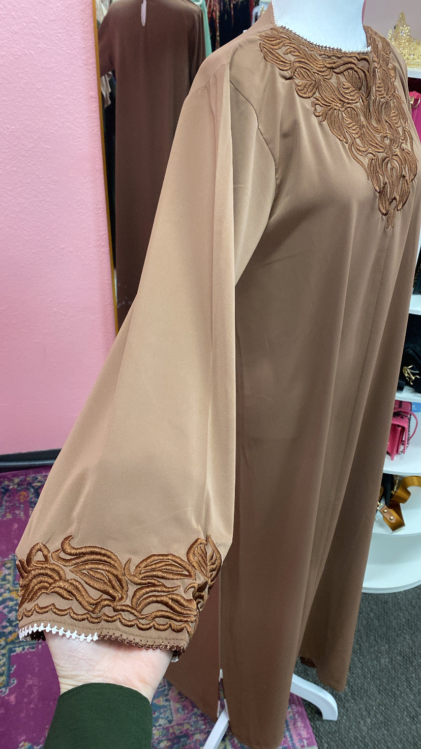 Traditional Moroccan Linen 2 Piece Embroidered Djellaba