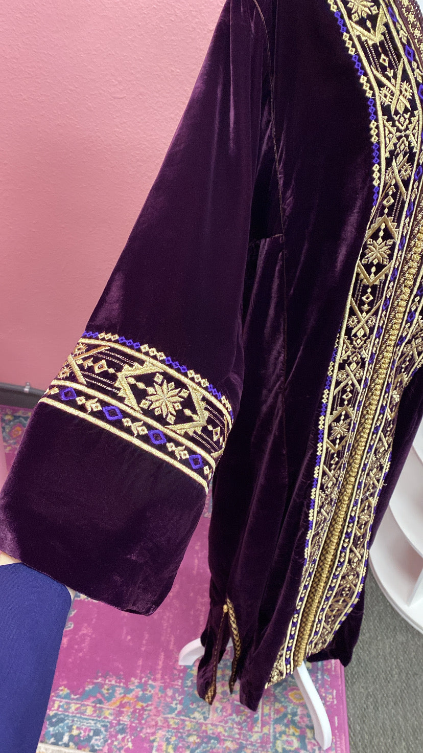 Moroccan Traditional Velvet Caftan Purple
