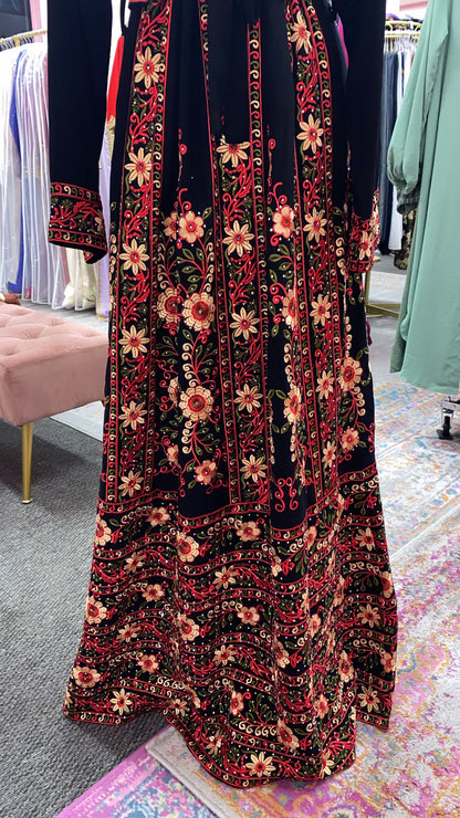 Traditional Tatreez Thobe