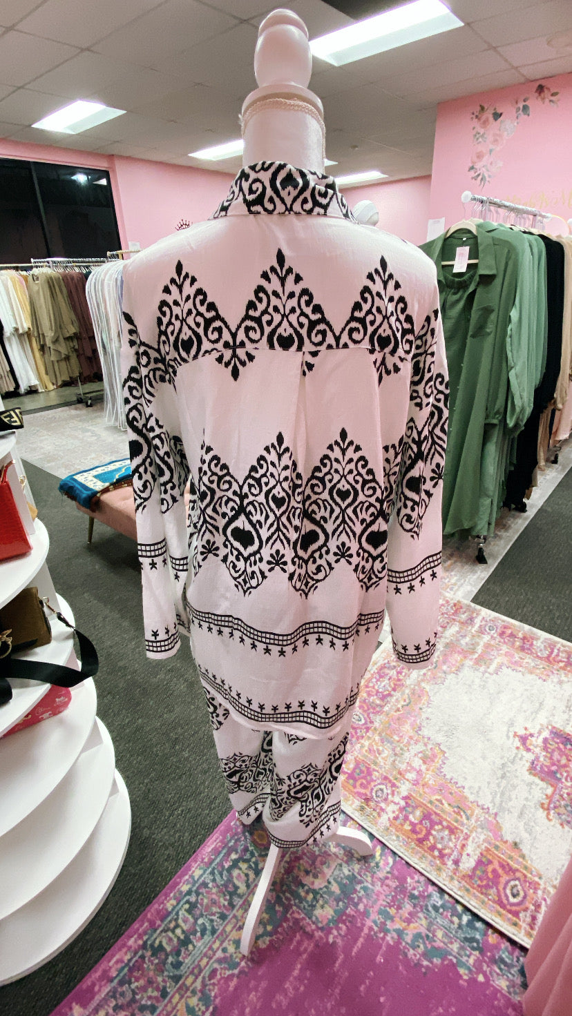 Damask Print Mid Length Pant Suit