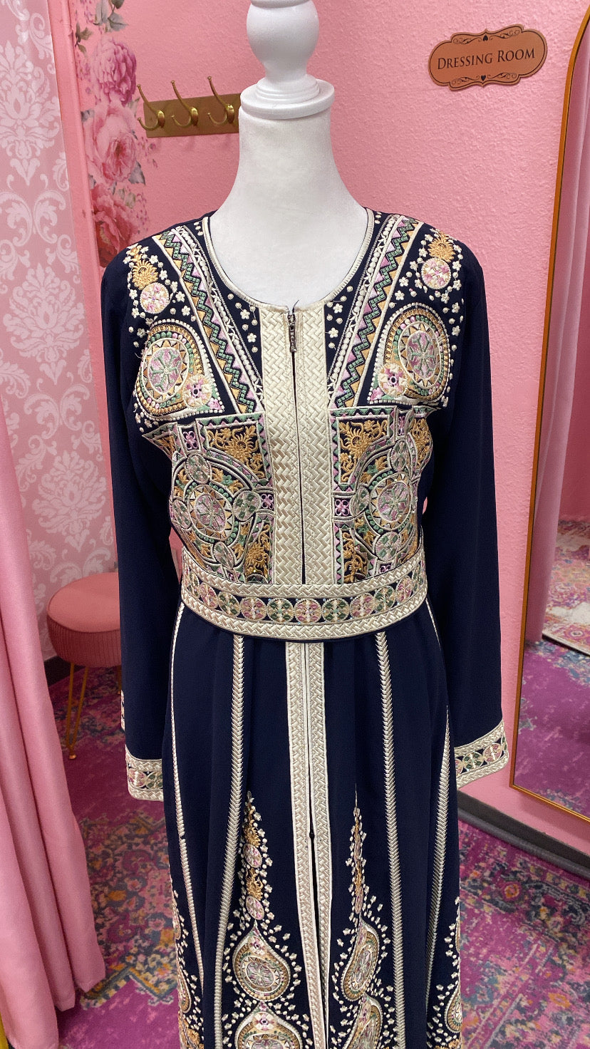 Traditional Tatreez Thobe