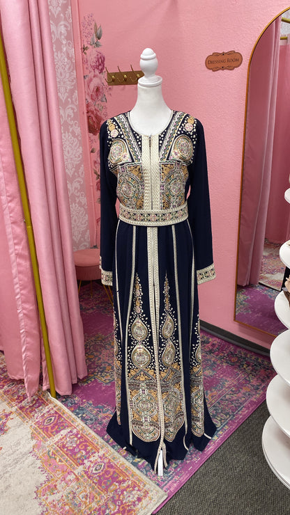 Traditional Tatreez Thobe