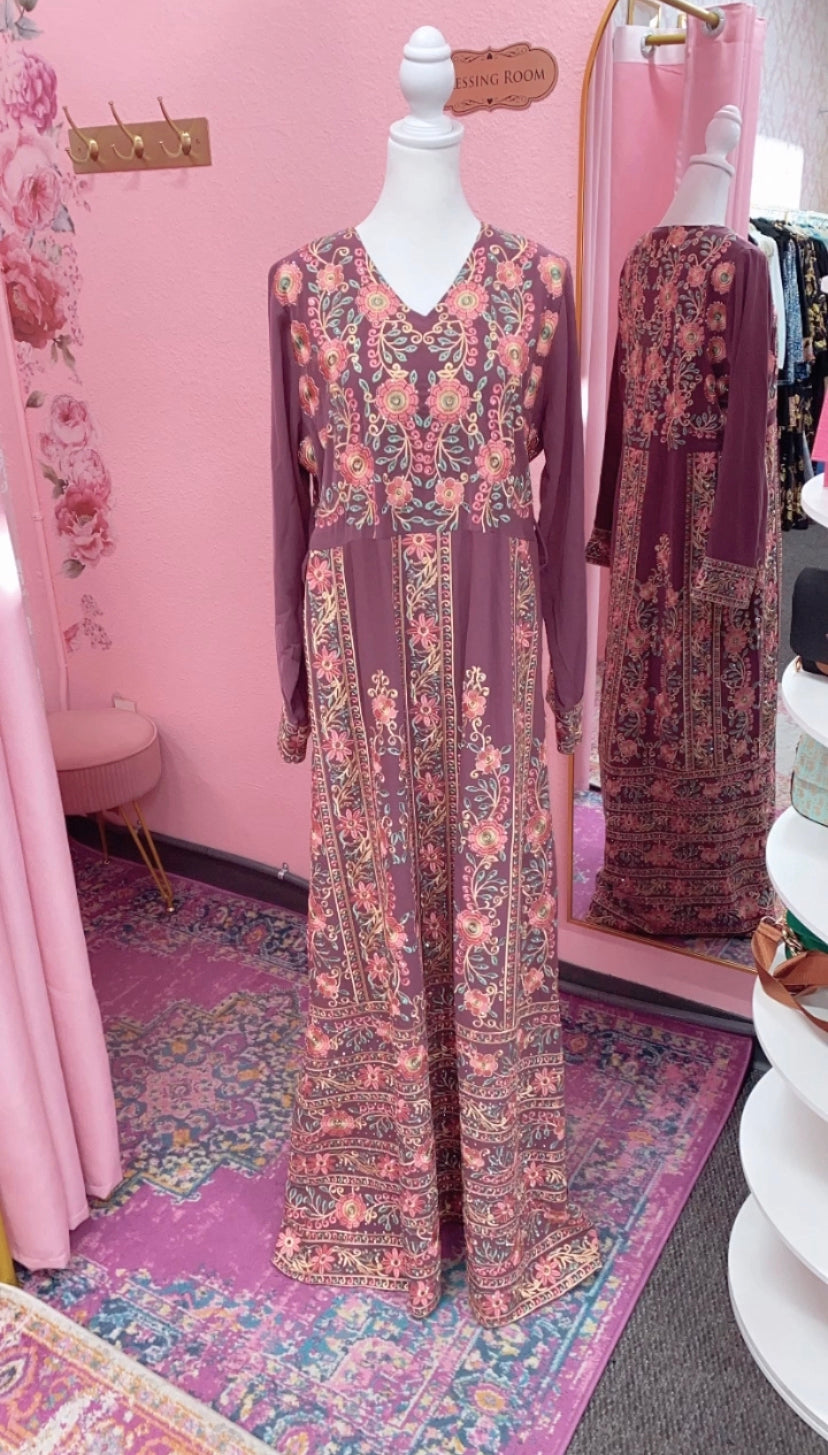 Traditional Tatreez Thobe