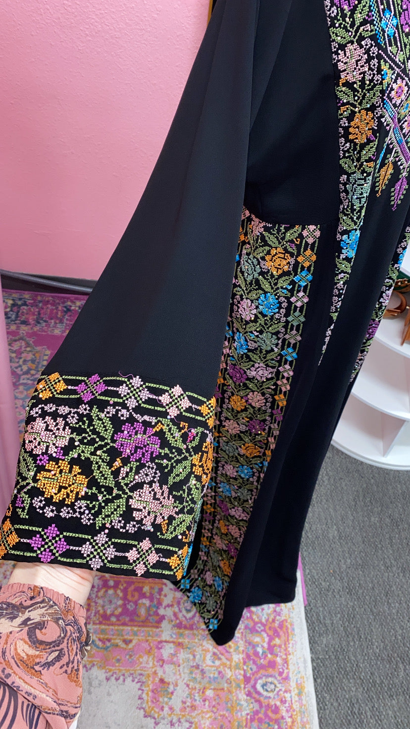 Traditional Tatreez Thobe