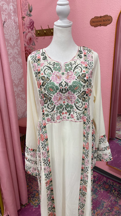 Traditional Tatreez Thobe