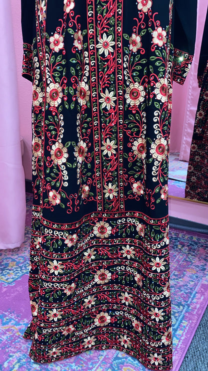 Traditional Tatreez Thobe