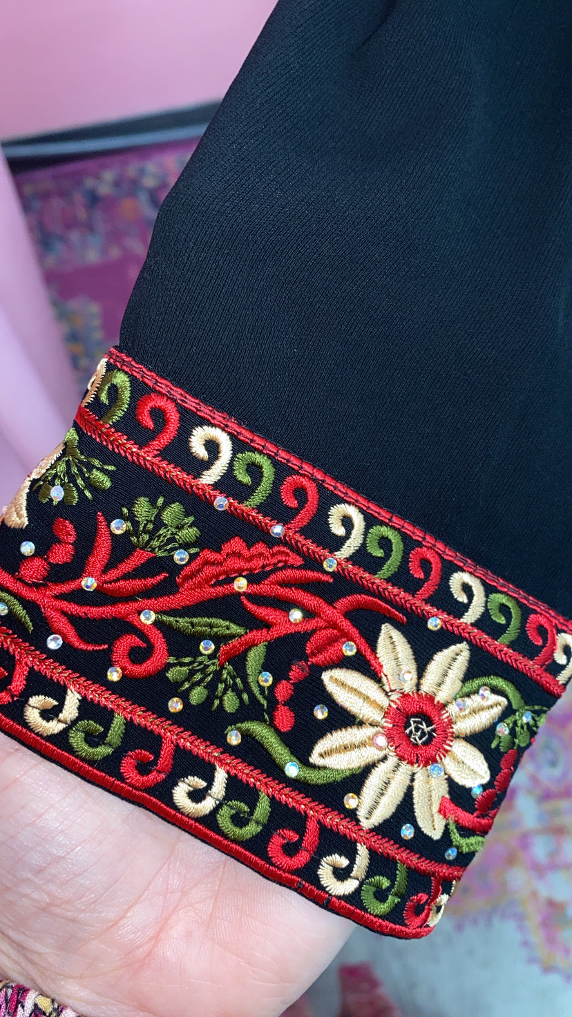 Traditional Tatreez Thobe