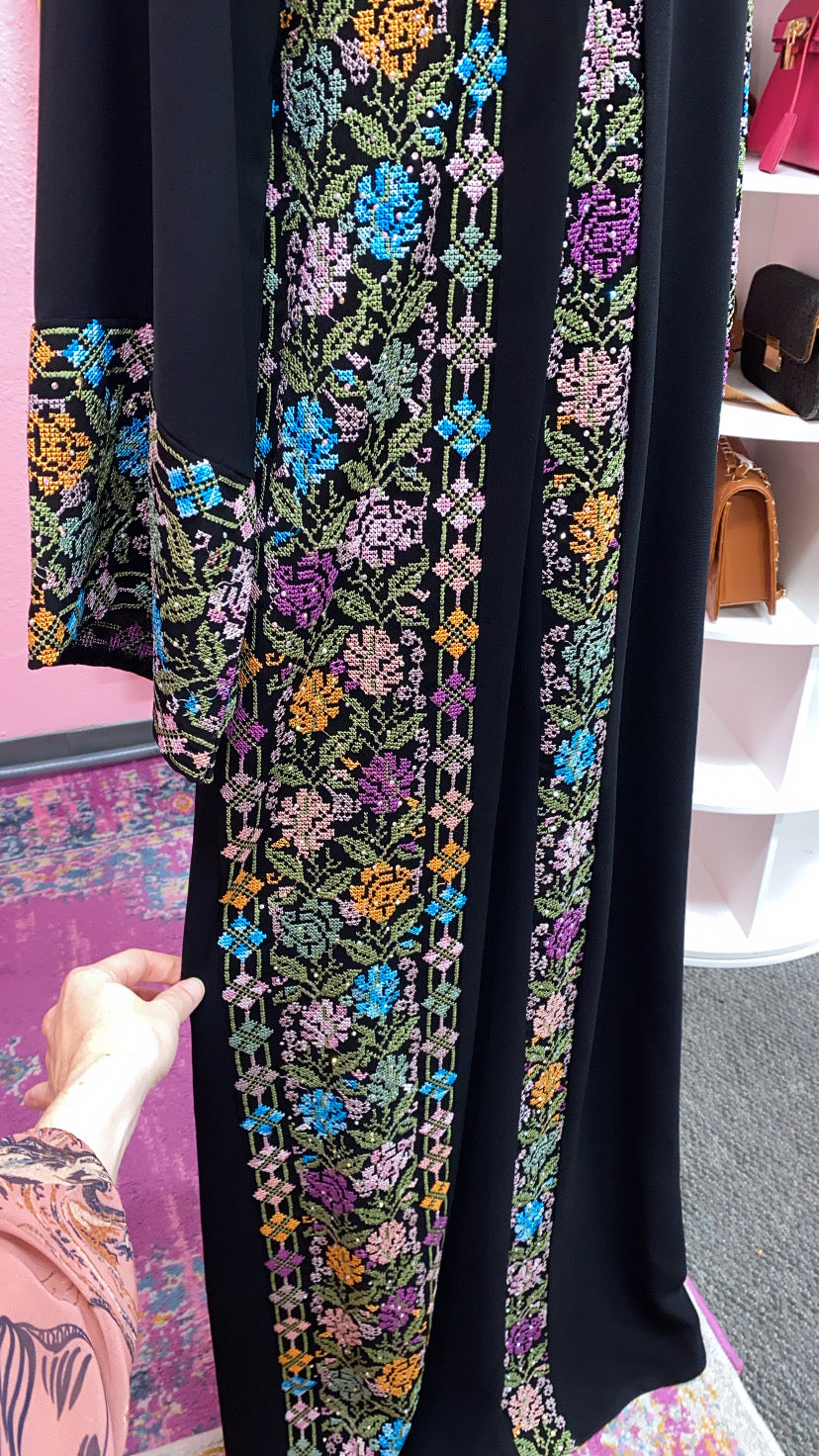 Traditional Tatreez Thobe