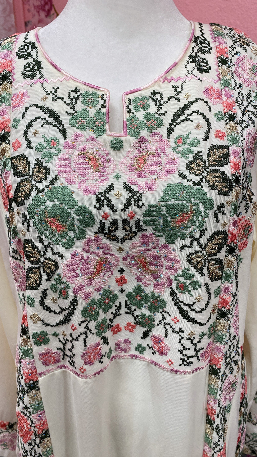 Traditional Tatreez Thobe