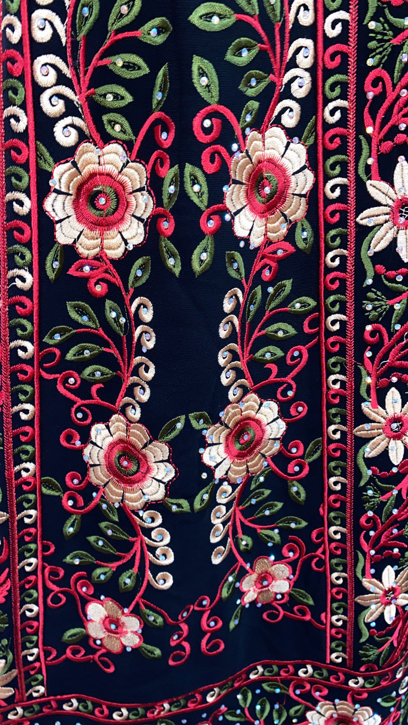 Traditional Tatreez Thobe