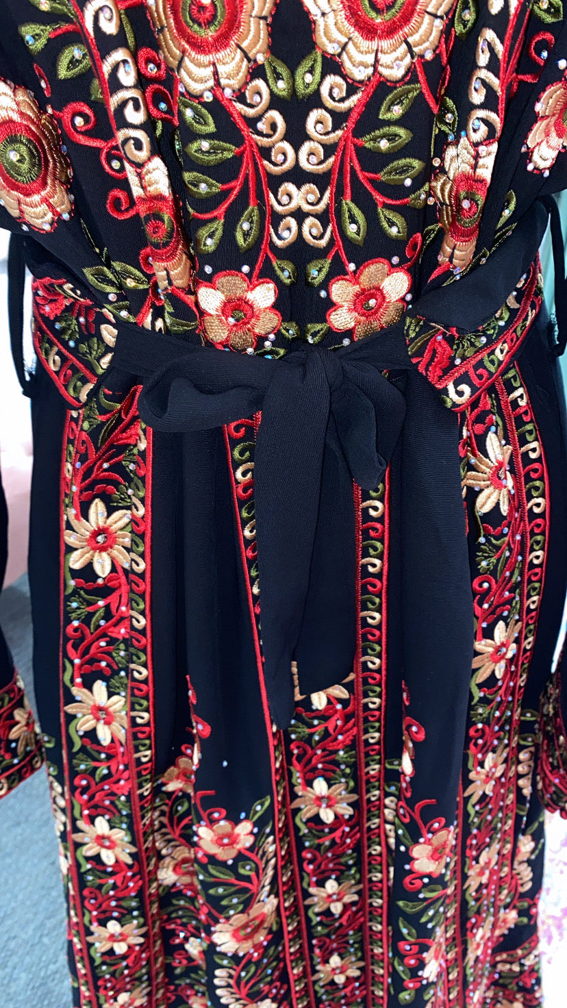 Traditional Tatreez Thobe