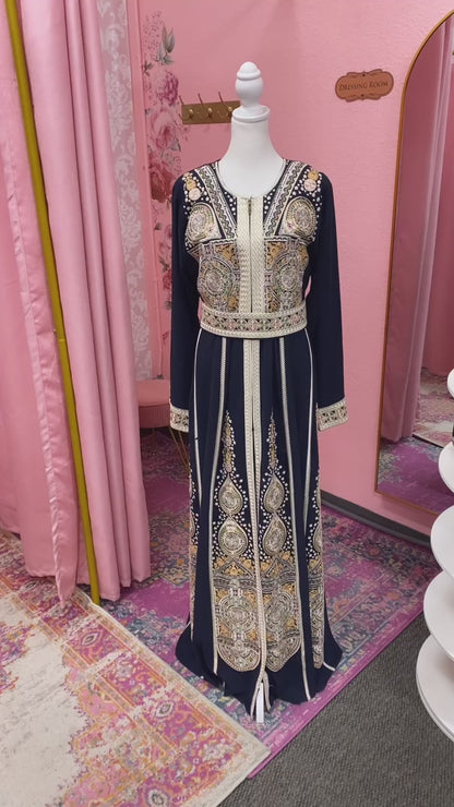 Traditional Tatreez Thobe